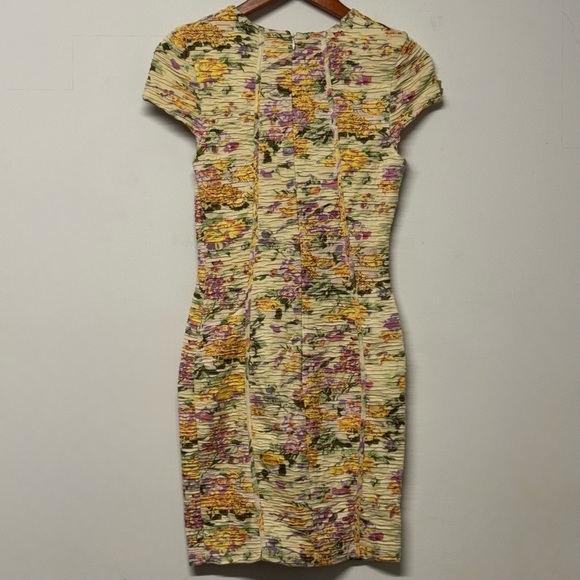 Torn by Ronny Kobo Yellow Floral Print Cap Sleeve Sheath Dress Ruched Stretch M - Picture 3 of 7